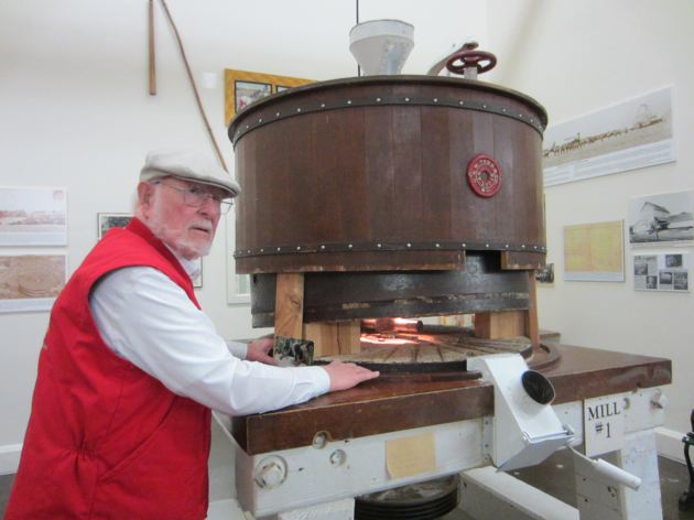 bob and oven (630x472)